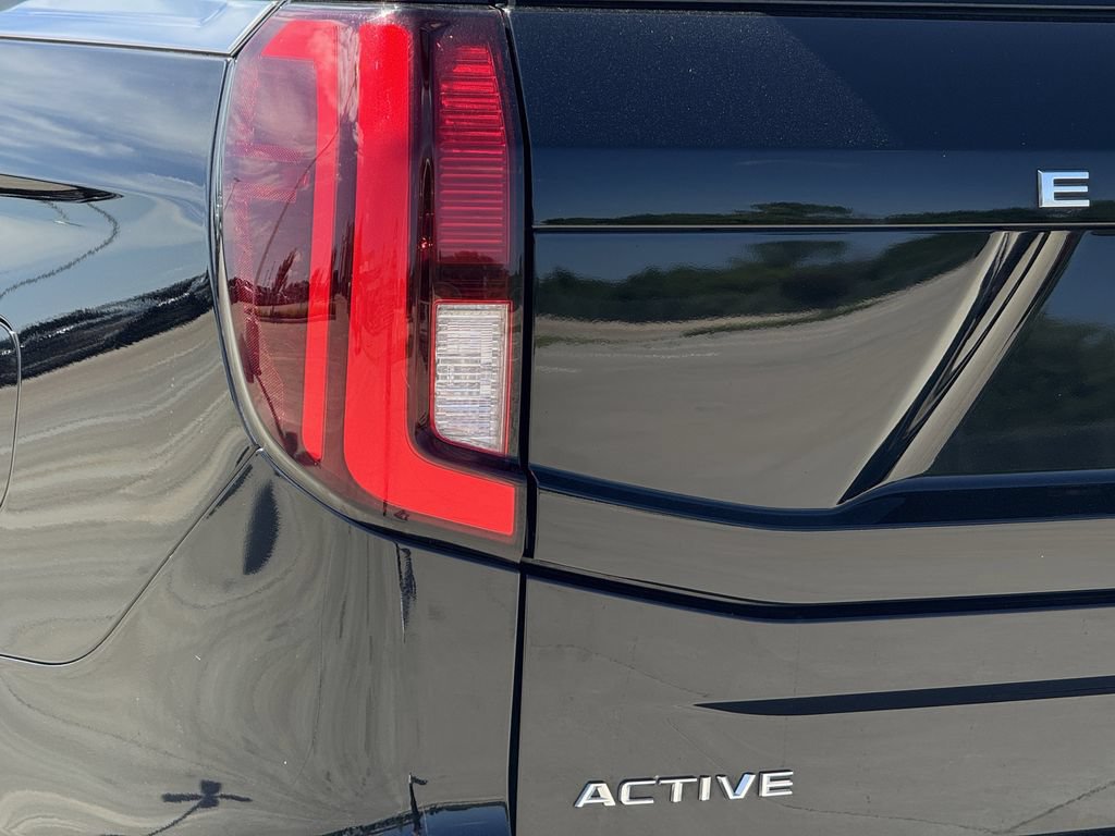 Used 2025 Ford Expedition Max Active RWD image 10