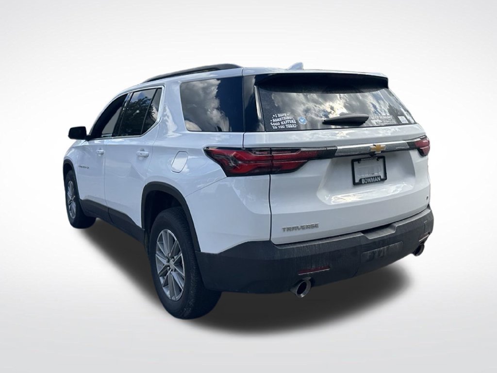Used 2023 Chevrolet Traverse LT FWD image 3