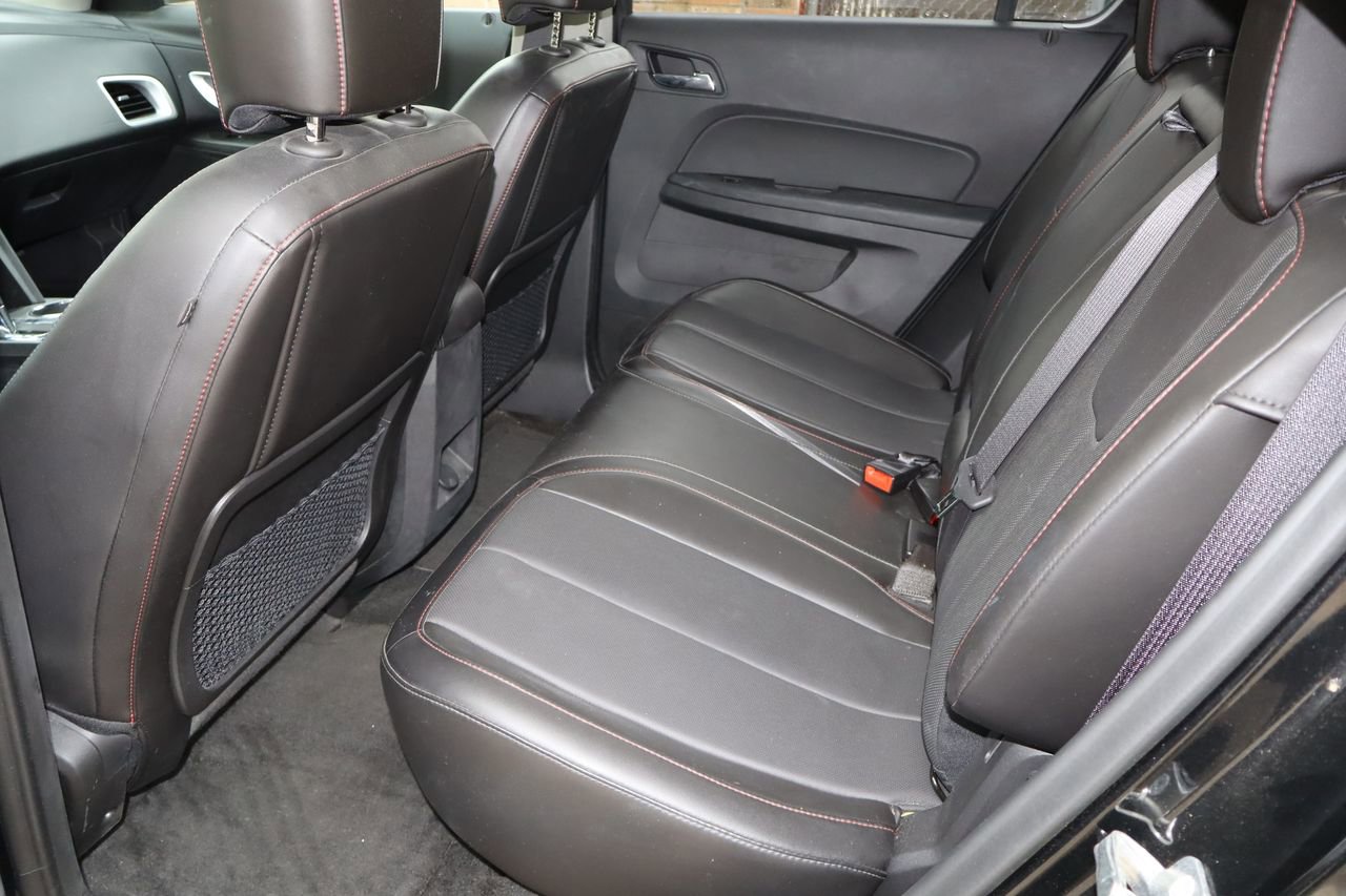 Used 2017 Chevrolet Equinox Premier w/ Enhanced Convenience Package AWD/4WD image 5
