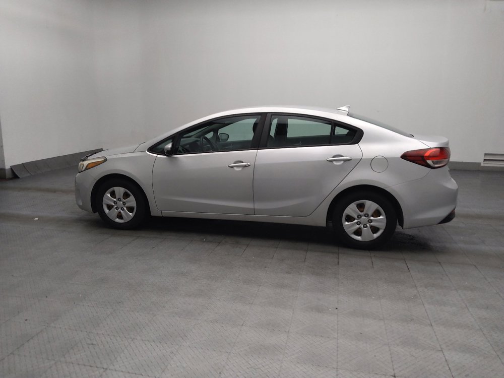 Used 2017 Kia Forte LX FWD image 3