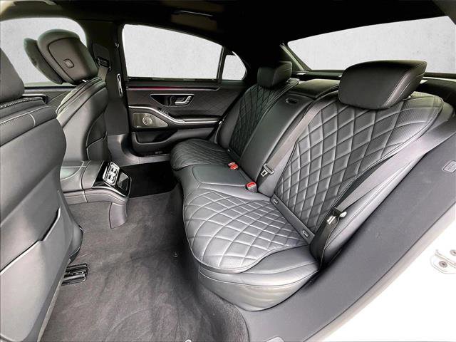 Used 2025 Mercedes-Benz S 580e 4MATIC Sedan image 28