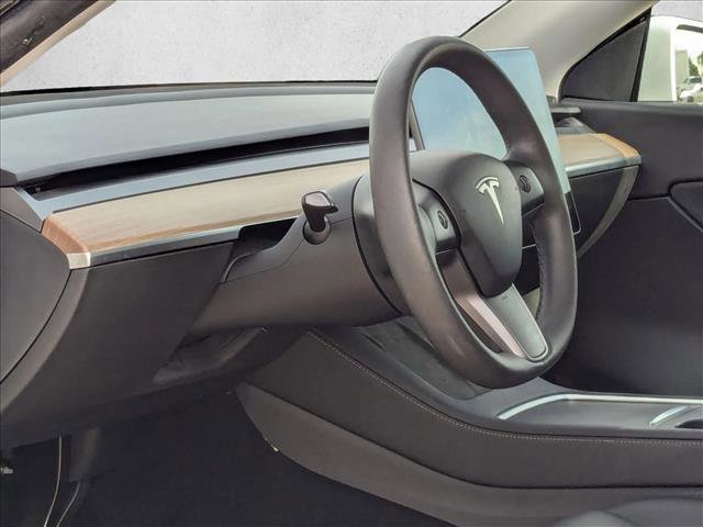 Used 2021 Tesla Model Y Long Range image 9