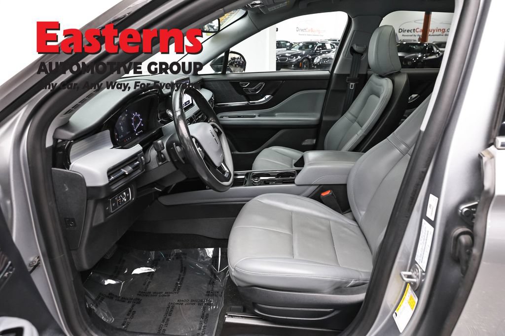 Used 2022 Lincoln Corsair AWD w/ Premium Package image 14