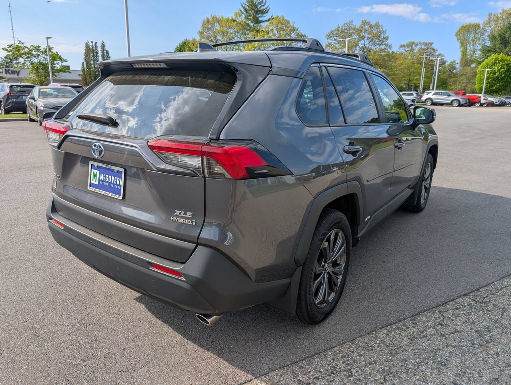 Used 2023 Toyota RAV4 XLE Premium AWD/4WD image 6