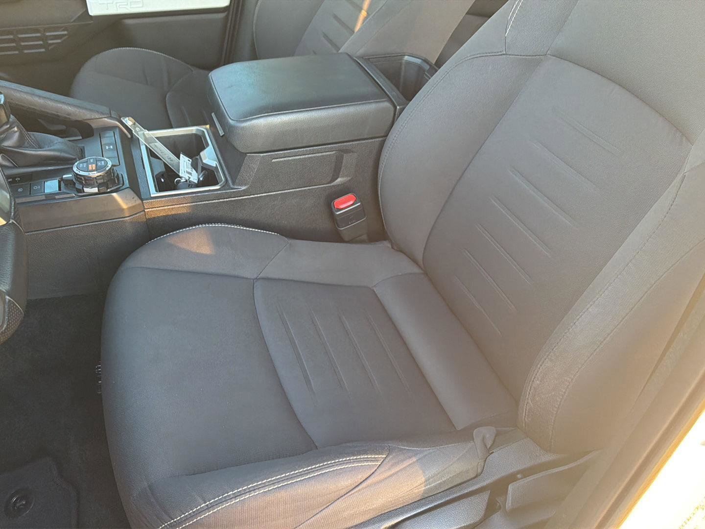 Certified 2024 Toyota Tacoma TRD Off-Road AWD/4WD image 29