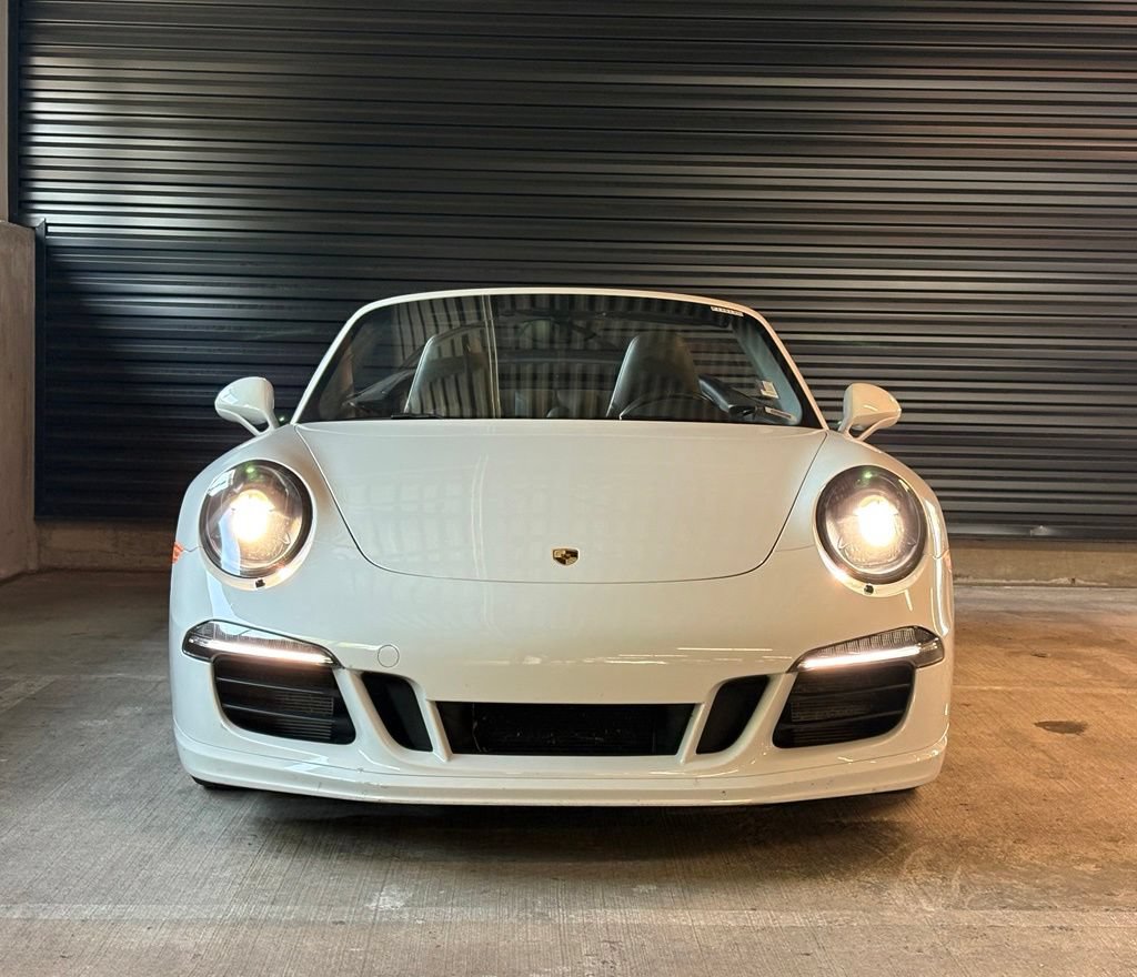 Used 2015 Porsche 911 Cabriolet image 7