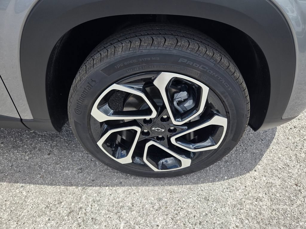 Used 2026 Chevrolet Trax RS w/ Driver Confidence Package FWD image 17