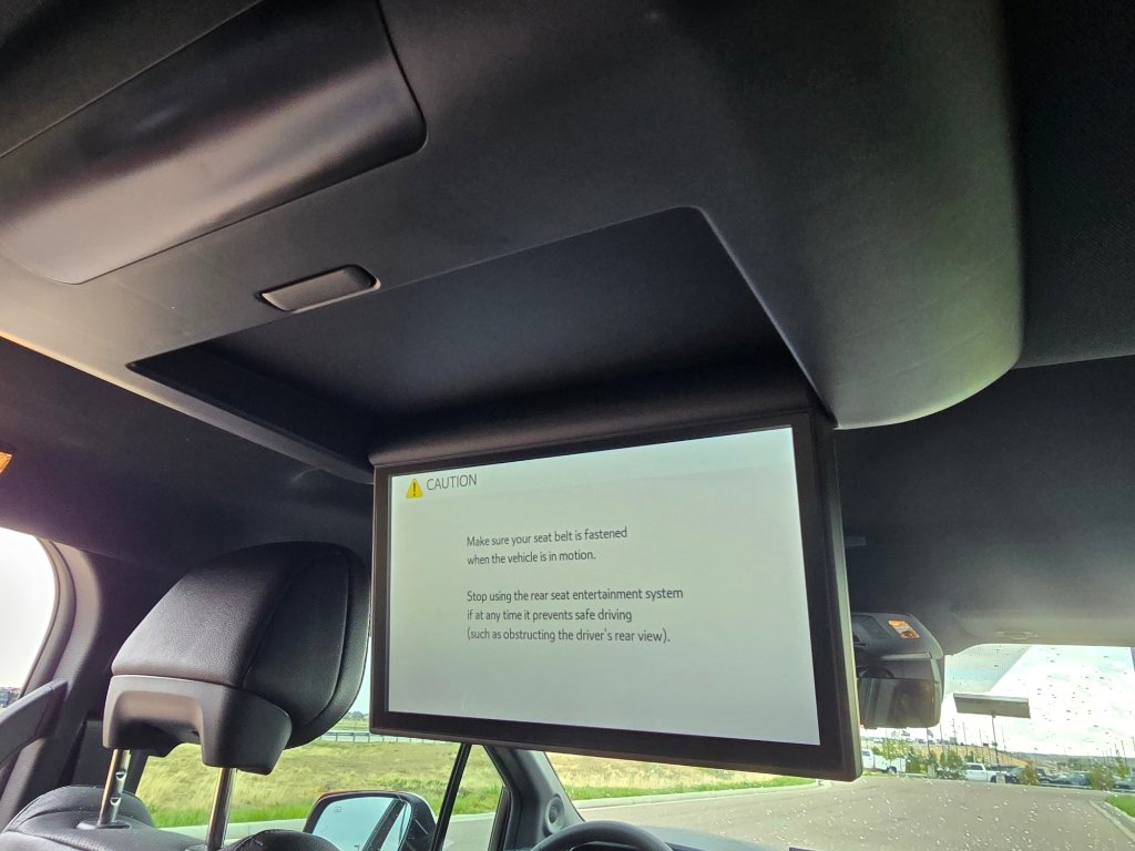 Used 2026 Toyota Sienna Limited image 30