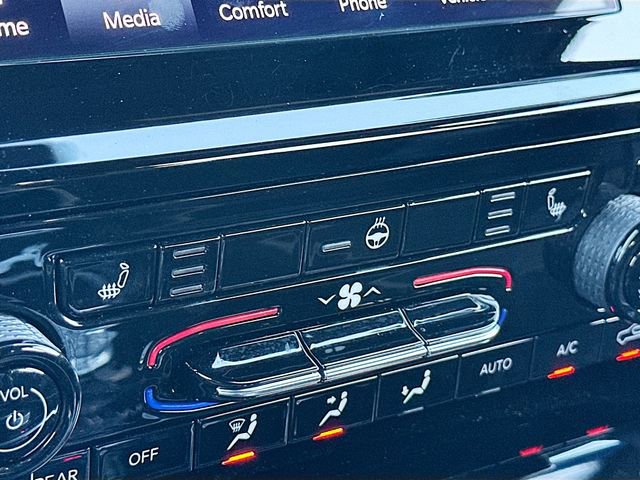 Used 2024 Jeep Grand Cherokee Altitude image 19