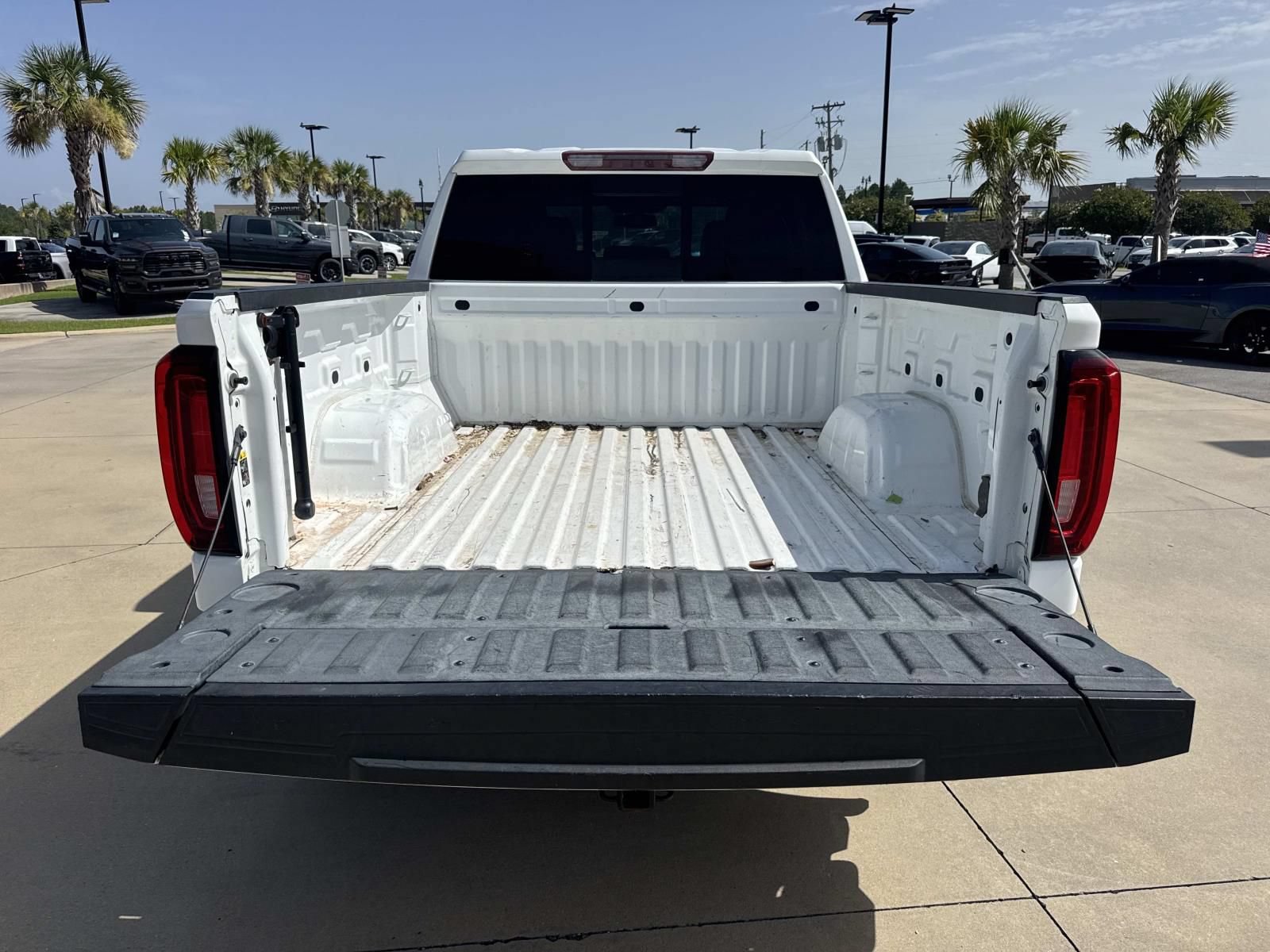 Used 2021 GMC Sierra 1500 SLT AWD/4WD image 8