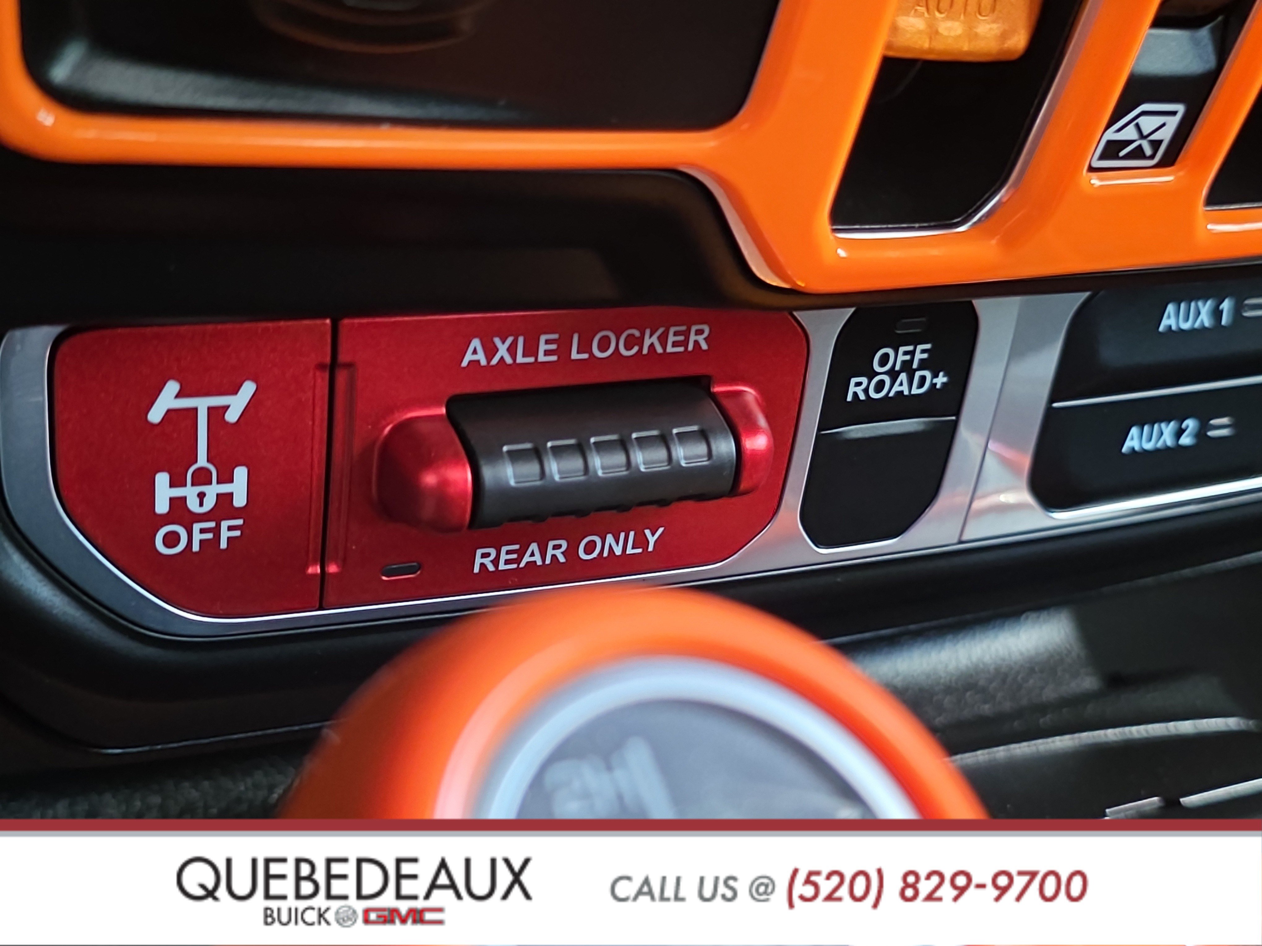 Used 2025 Jeep Gladiator Mojave w/ Steel Bumper Group AWD/4WD image 22