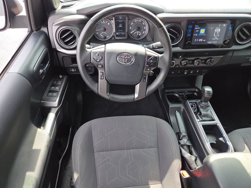 Used 2018 Toyota Tacoma TRD Sport w/ Technology Package AWD/4WD image 33