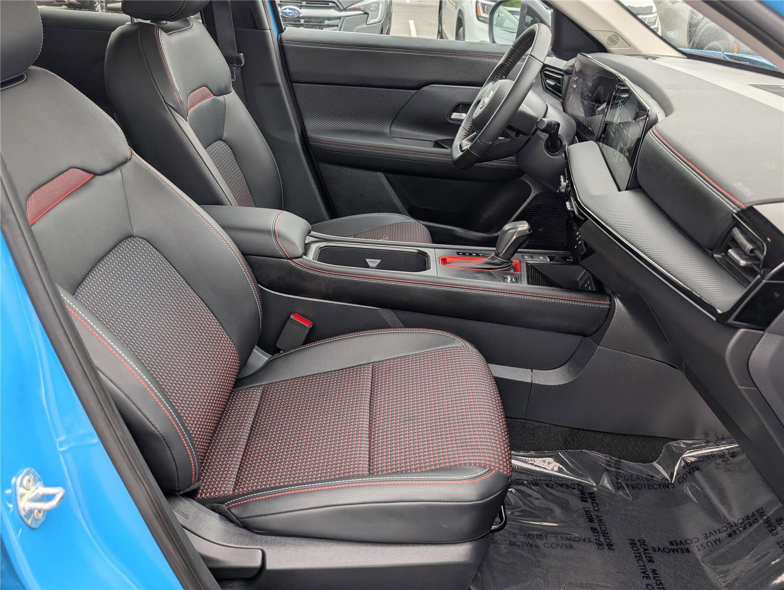 Used 2025 Nissan Kicks SR AWD/4WD image 11
