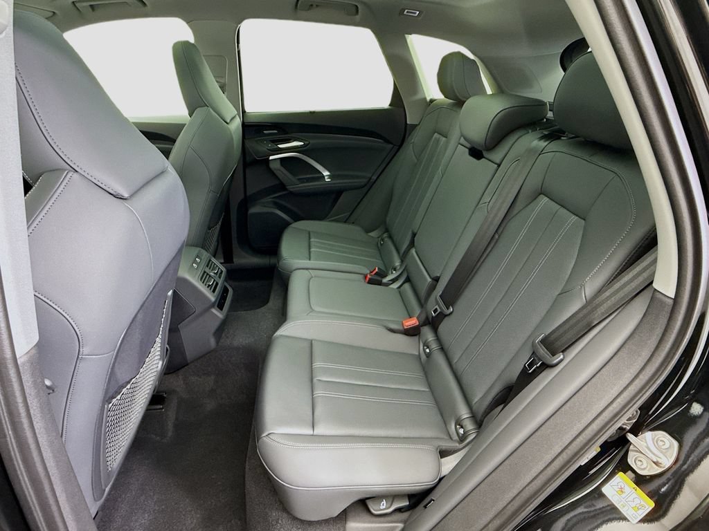 Used 2025 Audi Q5 Premium Plus w/ Premium Plus AWD/4WD image 21