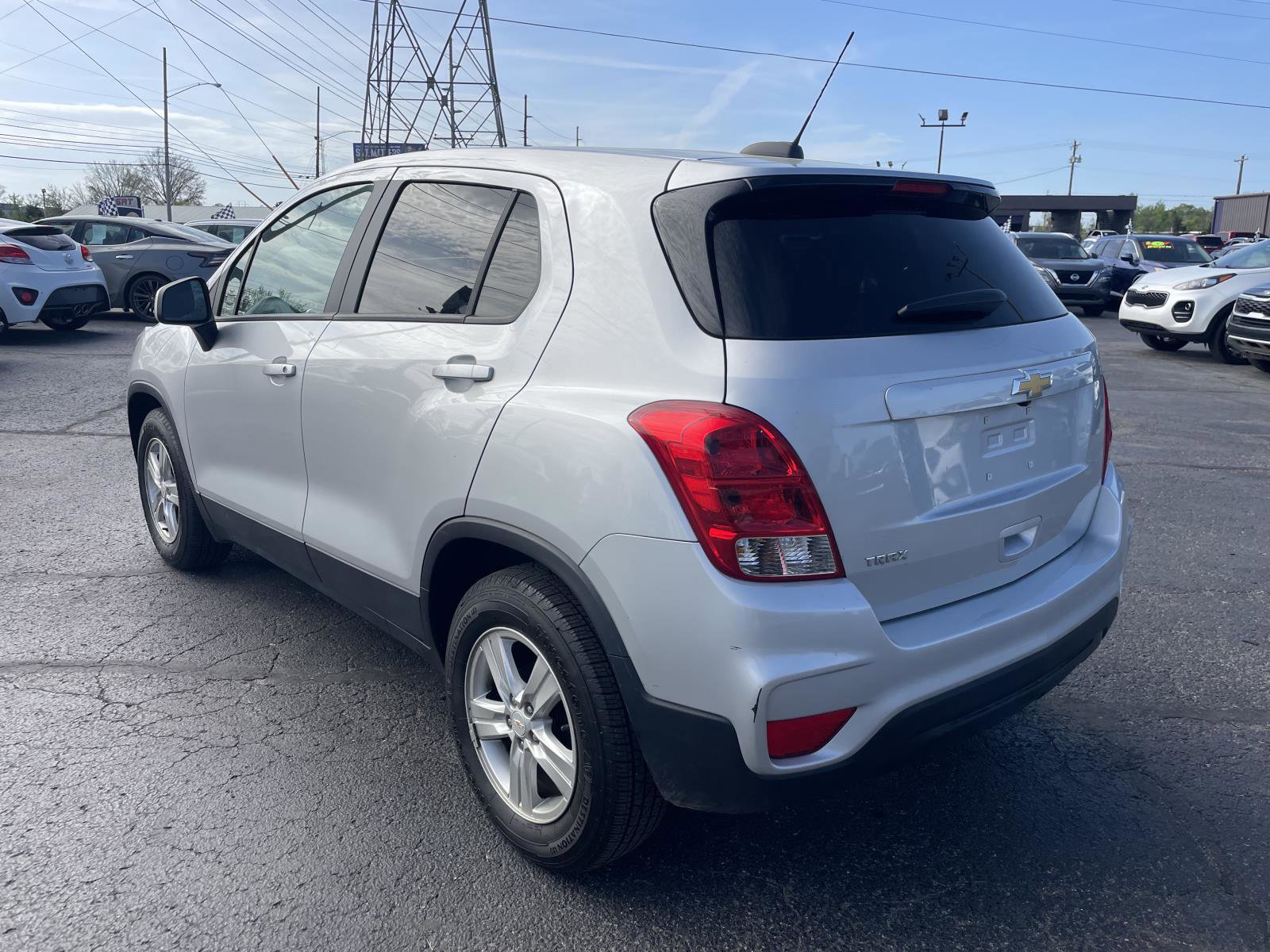 Used 2022 Chevrolet Trax LS w/ Tint and Cruise Package image 3