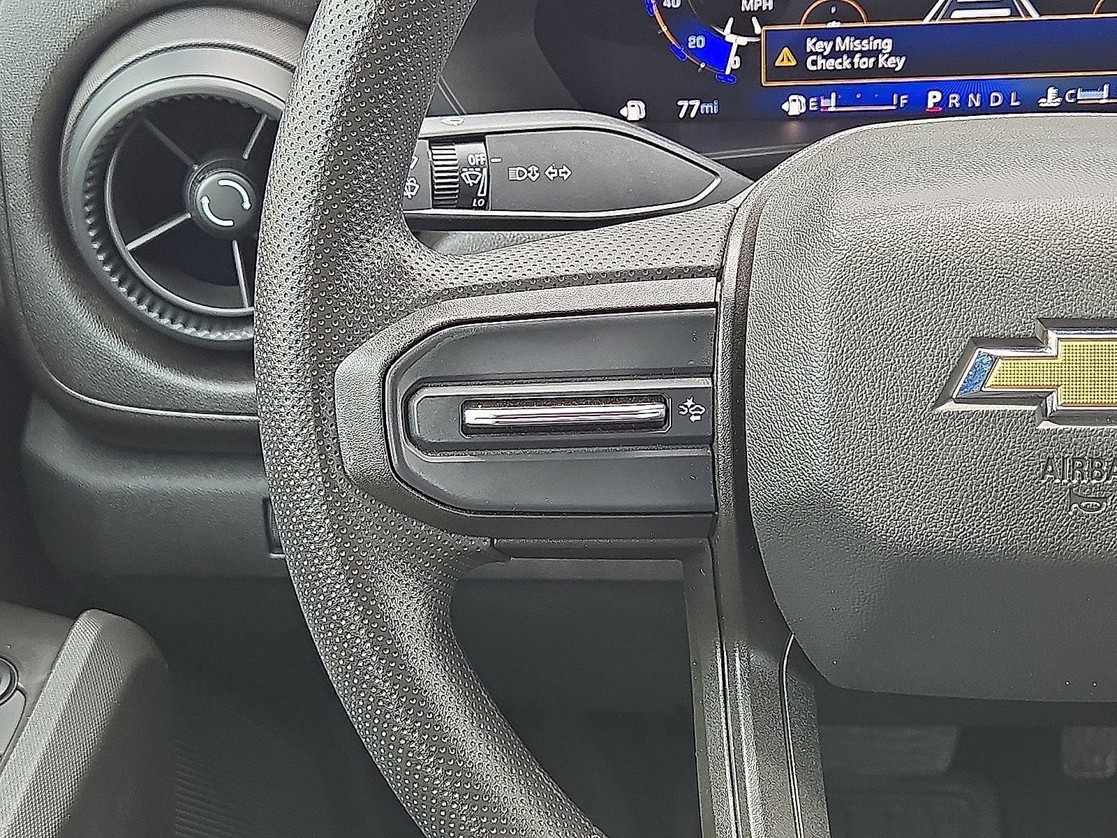 Used 2024 Chevrolet Colorado W/T RWD image 16