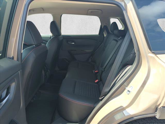 Used 2026 Nissan Rogue SV image 18