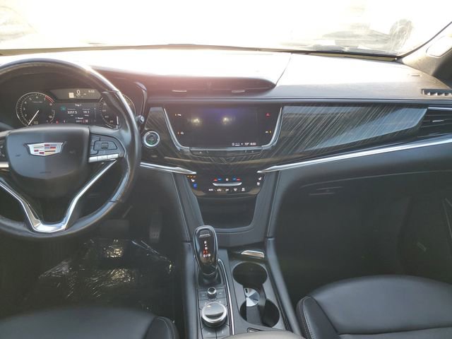 Used 2023 Cadillac XT6 Premium Luxury AWD/4WD image 14