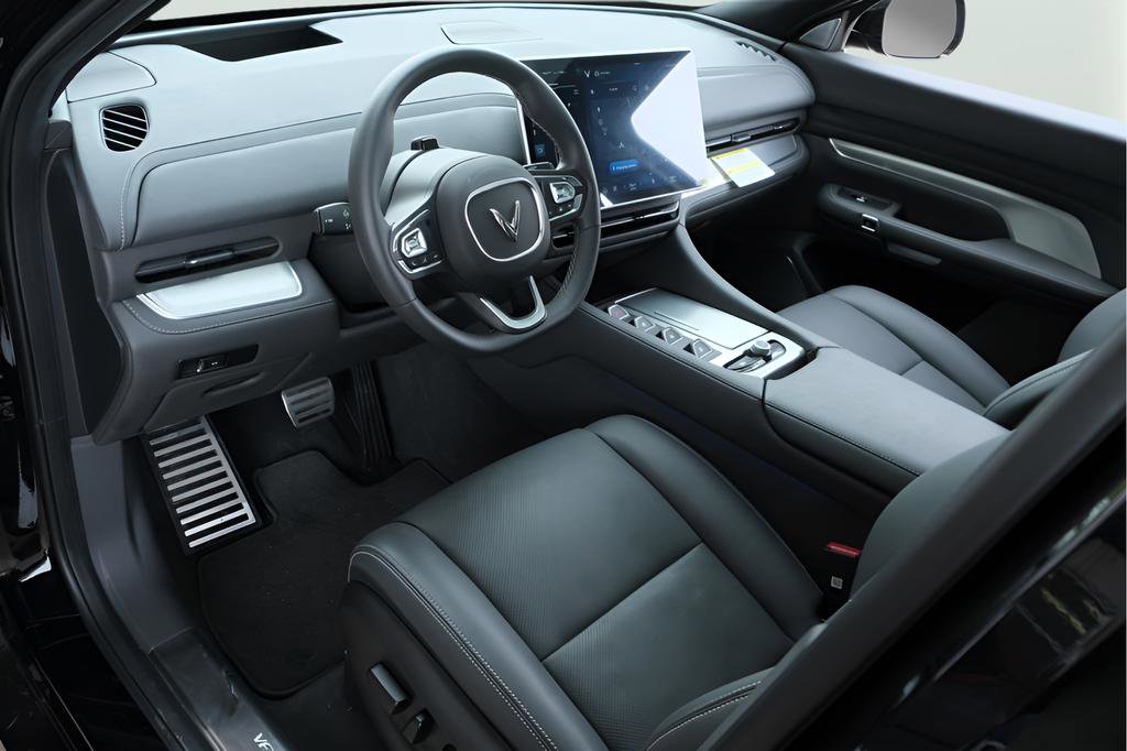 Used 2024 VinFast VF 9 Plus AWD/4WD image 9