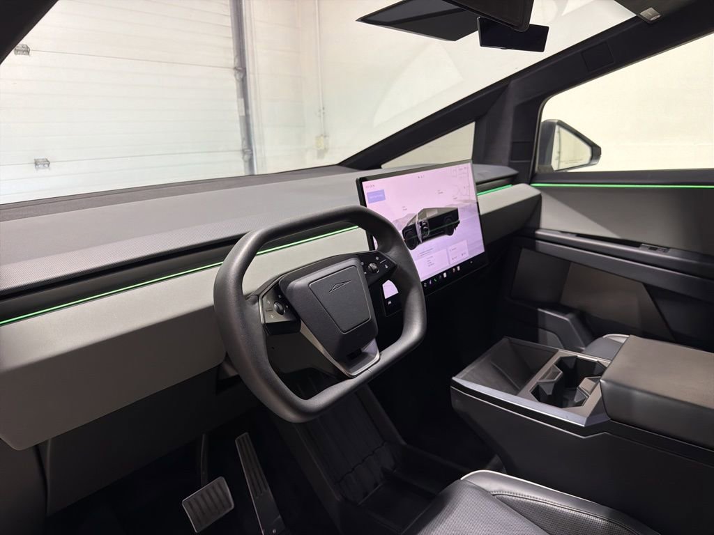Used 2024 Tesla Cybertruck AWD Crew Cab image 9