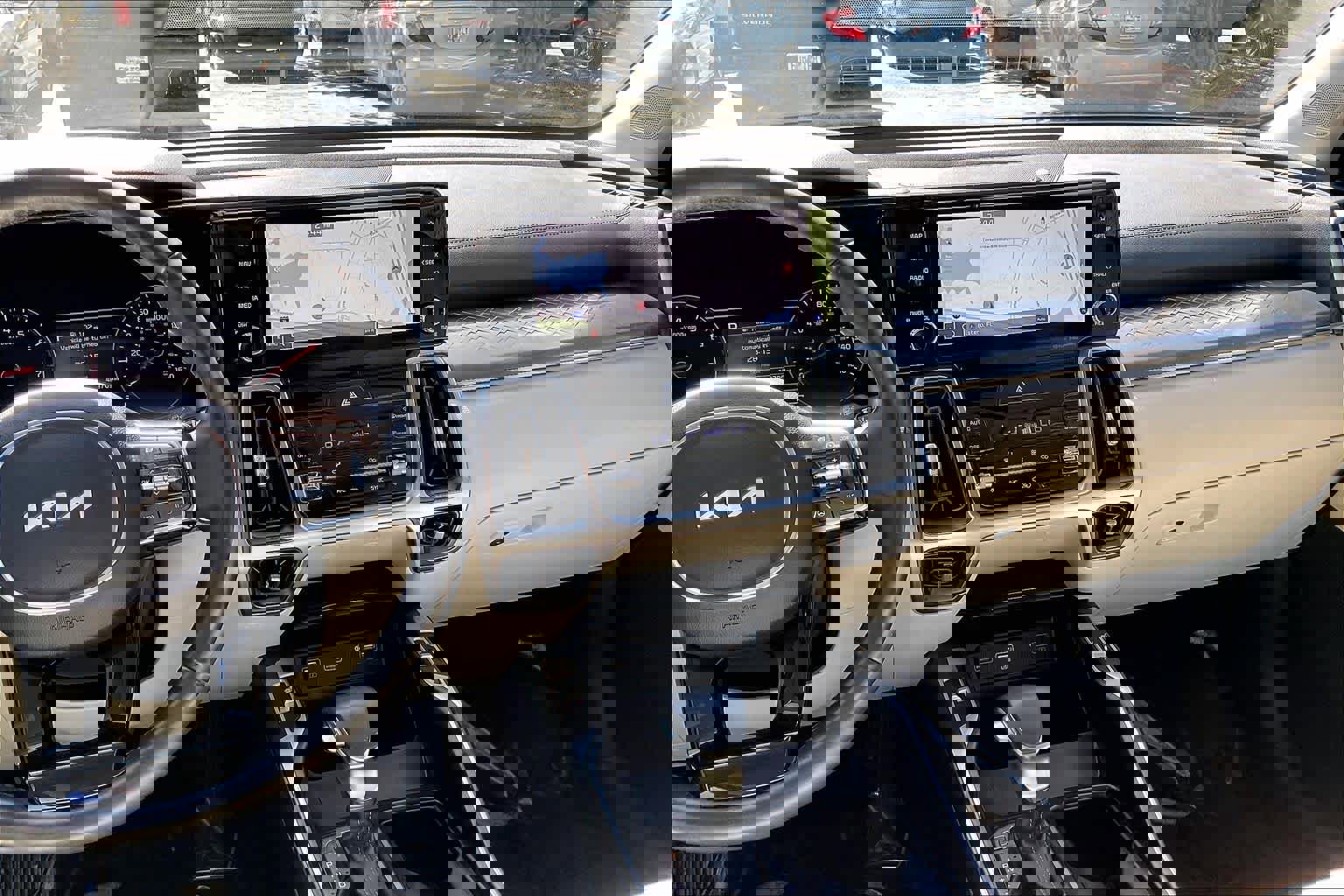 Used 2023 Kia Sorento S image 7