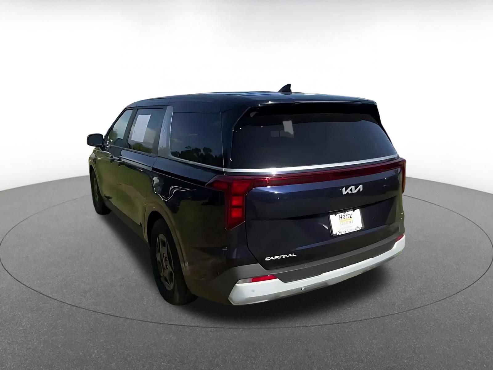 Used 2026 Kia Carnival FWD image 13
