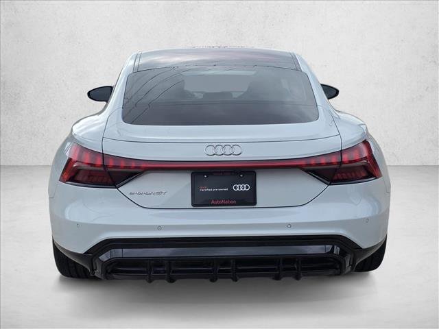 Used 2022 Audi e-tron GT Premium Plus image 6