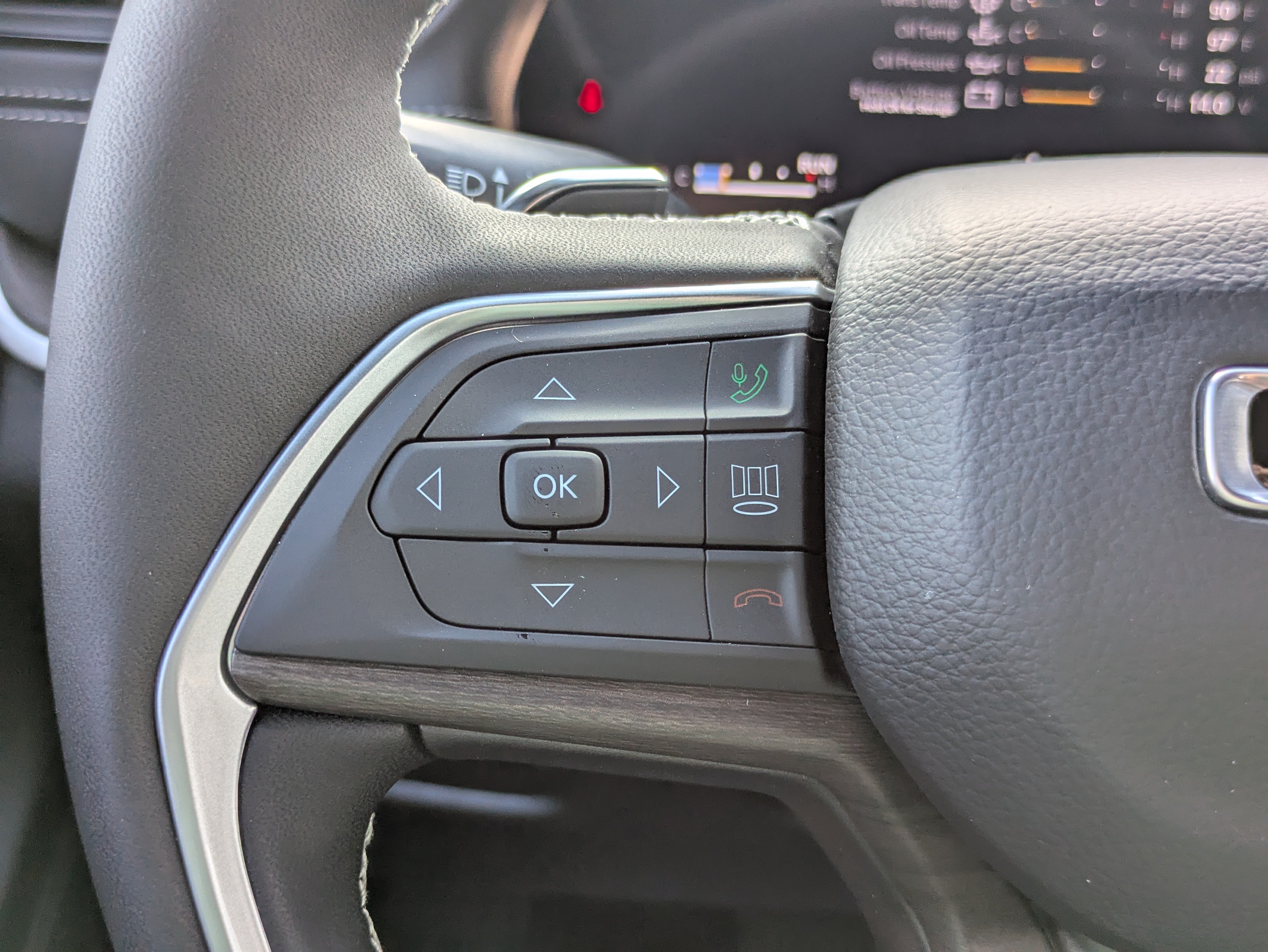 New 2026 Jeep Grand Cherokee Altitude RWD image 18