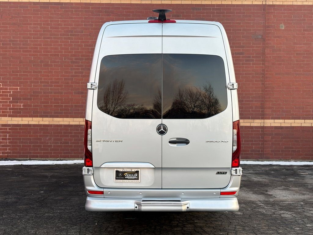 Used 2024 Mercedes-Benz Sprinter 3500 image 23