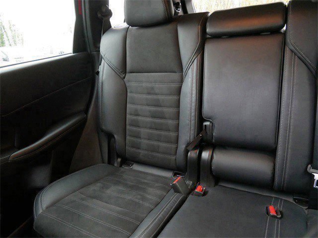 Used 2022 Mitsubishi Outlander SE image 13