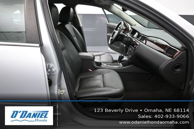Used 2014 Chevrolet Impala LTZ FWD image 40