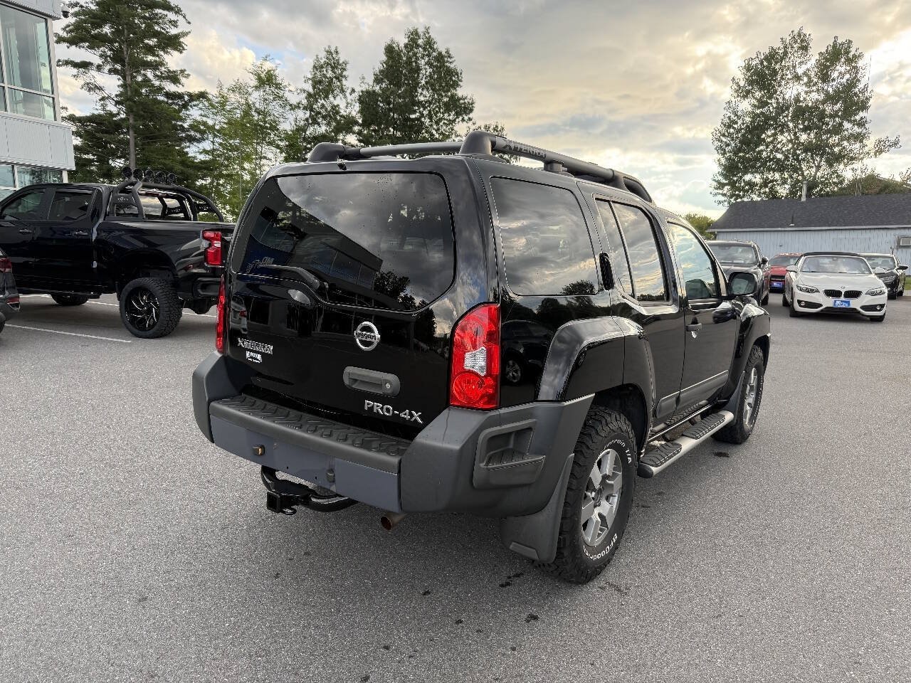 Used 2011 Nissan Xterra PRO-4X w/ Pro-4x Leather Pkg AWD/4WD image 6