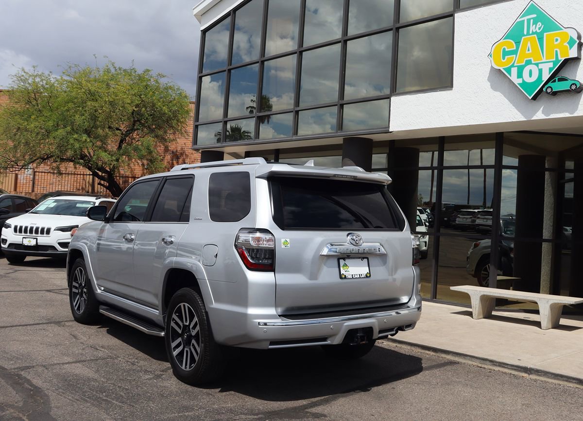 Used 2022 Toyota 4Runner Limited AWD/4WD image 9