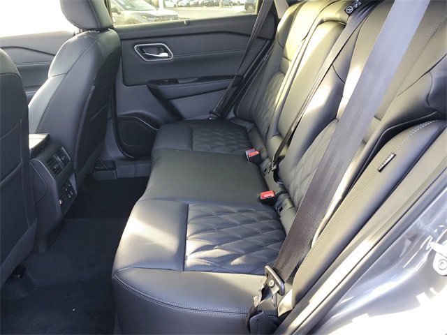 New 2026 Nissan Rogue Platinum w/ Platinum Premium Package image 17