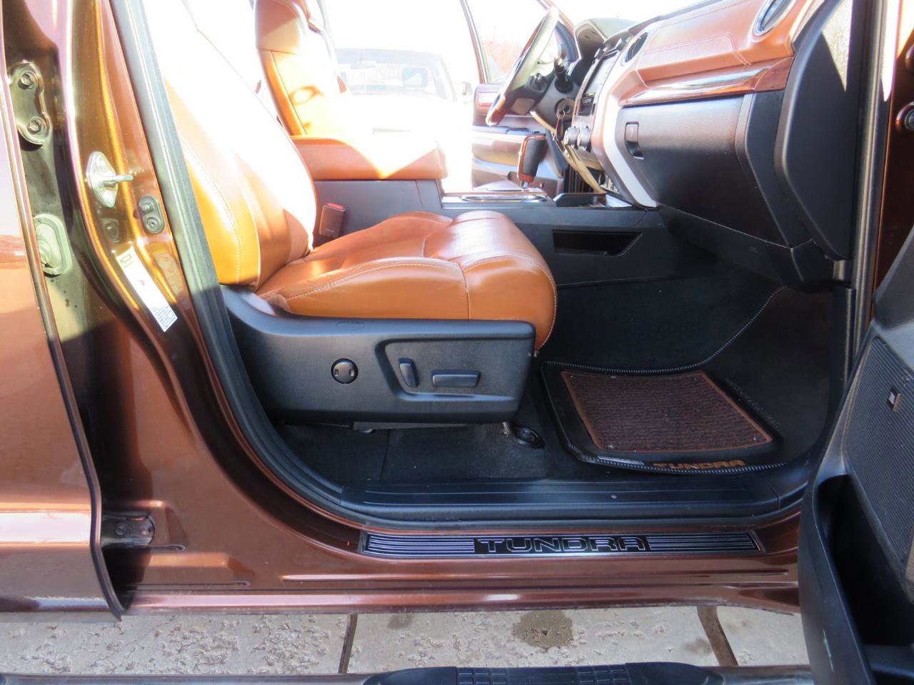 Used 2014 Toyota Tundra 1794 Edition image 23