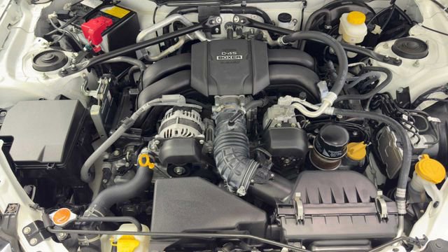 Used 2024 Toyota GR86 RWD image 31
