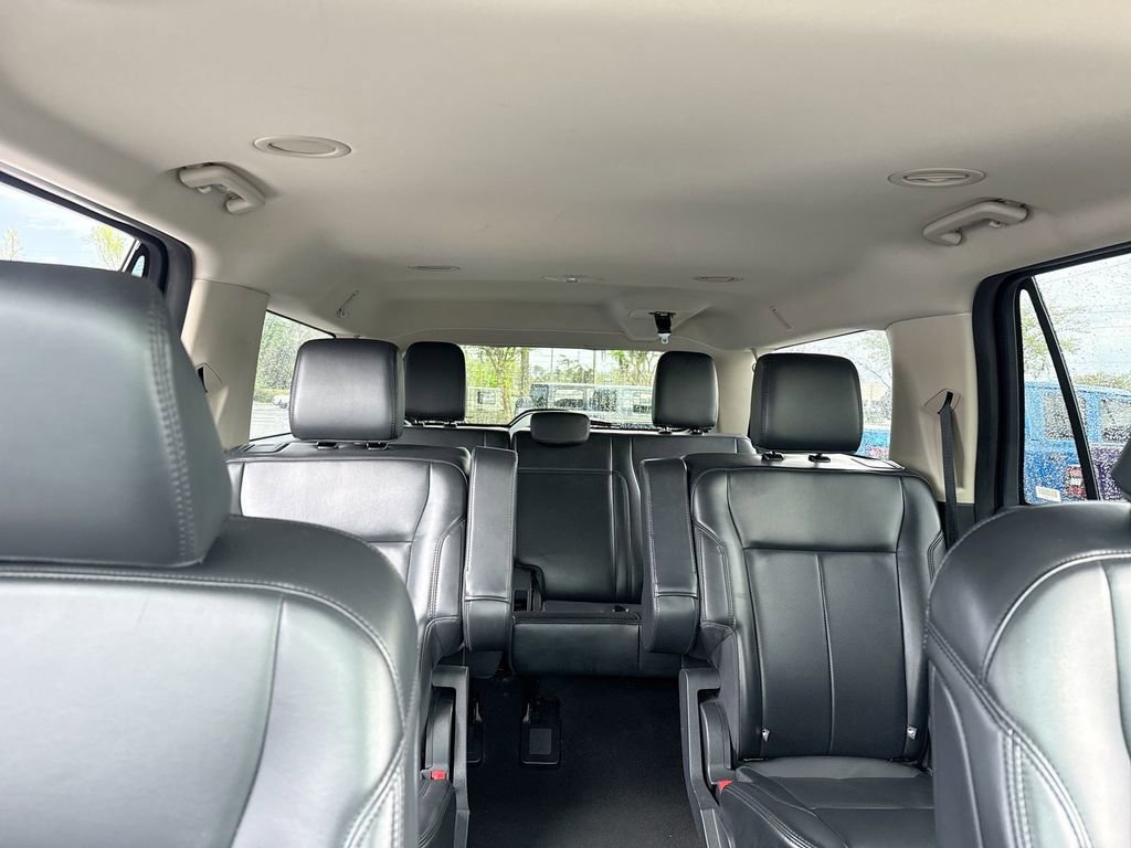 Used 2024 Ford Expedition Max XLT image 27