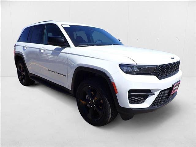 New 2025 Jeep Grand Cherokee Altitude image 6