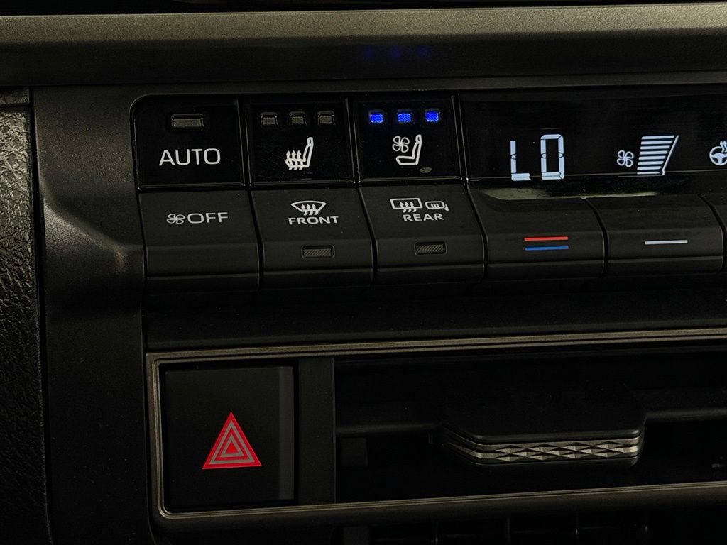 Used 2025 Toyota Camry XLE w/ Premium Plus Package FWD image 20