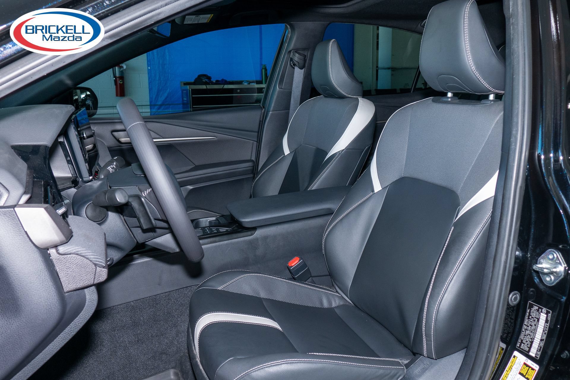 Used 2025 Toyota Camry SE w/ Multimedia Upgrade Package FWD image 18
