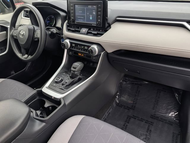 Used 2020 Toyota RAV4 XLE w/ Convenience Package image 33
