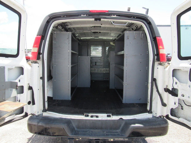 Used 2015 Chevrolet Express 2500 RWD image 22