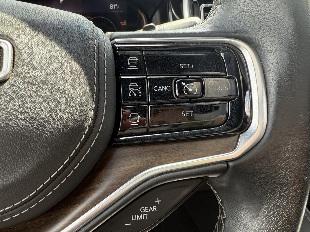 Used 2023 Jeep Grand Wagoneer Series II image 17