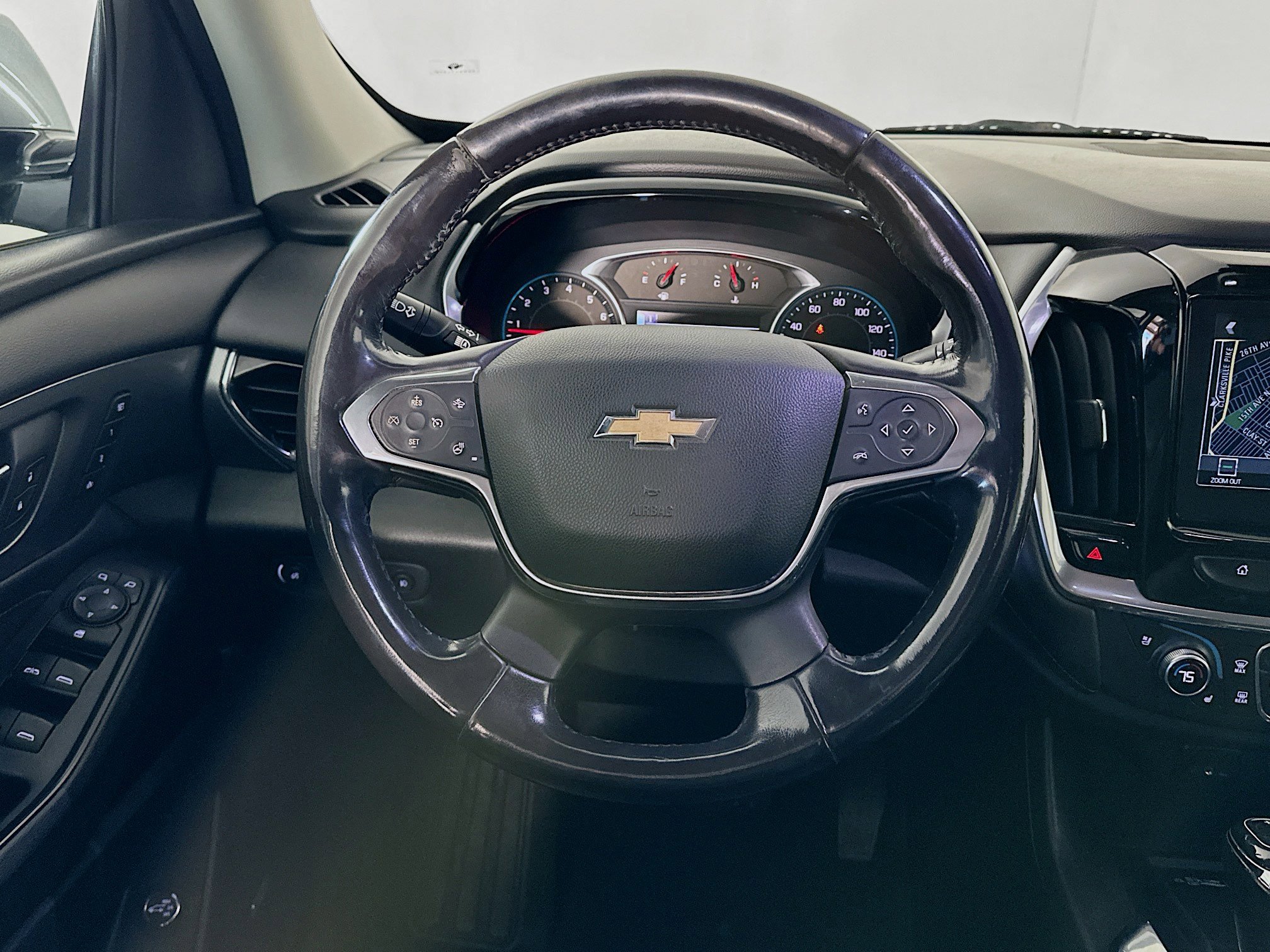 Used 2018 Chevrolet Traverse Premier image 18