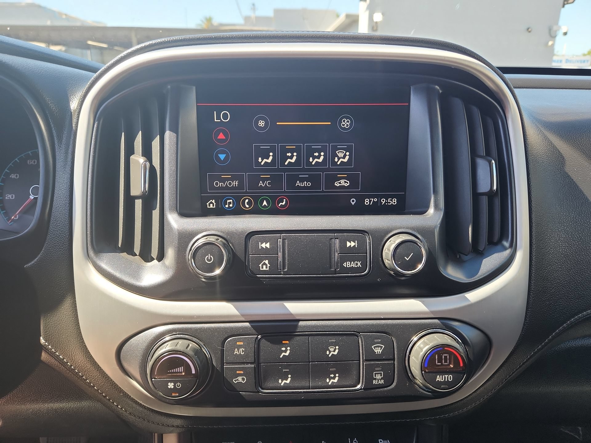 Used 2019 GMC Canyon SLT w/ Driver Alert Package AWD/4WD image 16