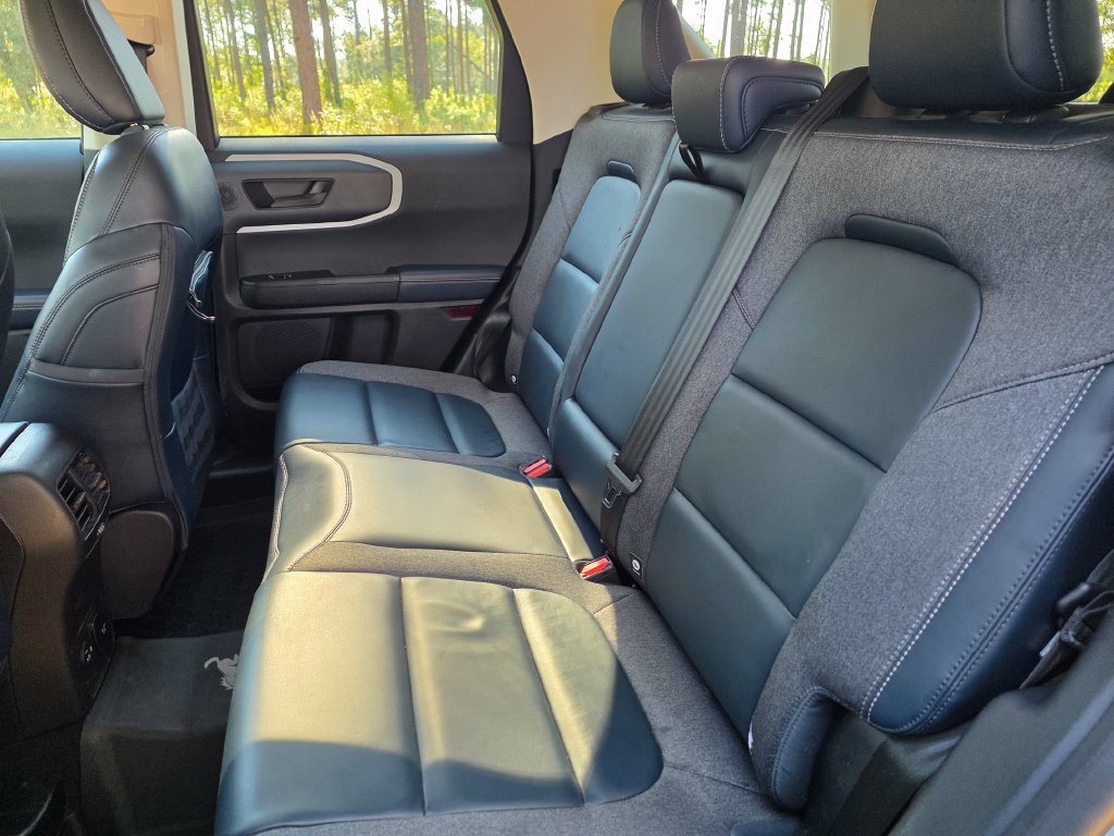 Used 2022 Ford Bronco Sport Outer Banks w/ Tech Package AWD/4WD image 16