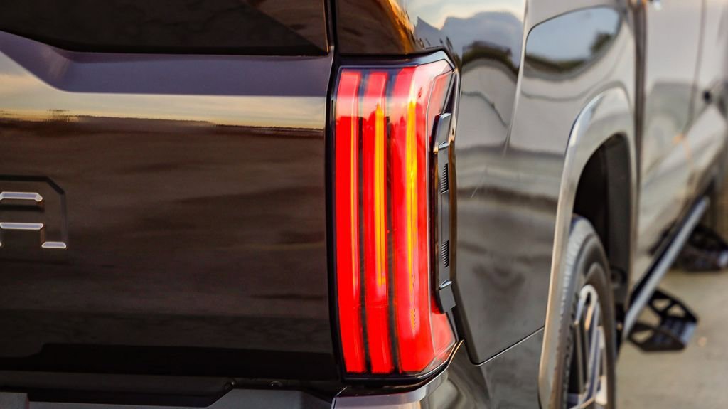 Used 2023 Toyota Tundra Limited image 10