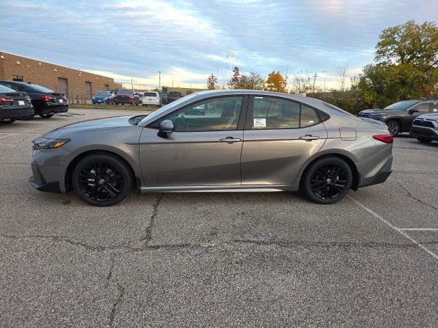 New 2026 Toyota Camry SE image 4