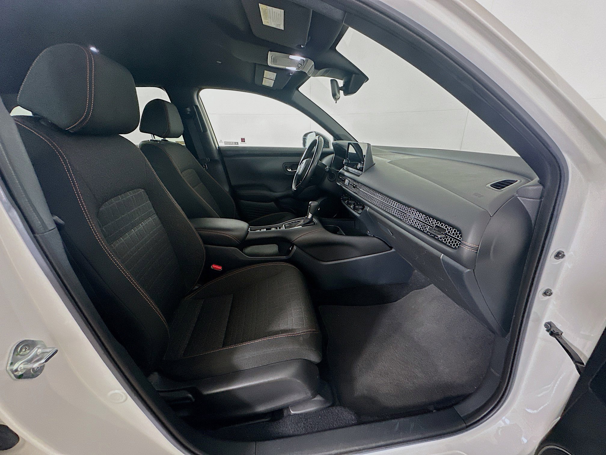 Used 2023 Honda HR-V Sport image 29