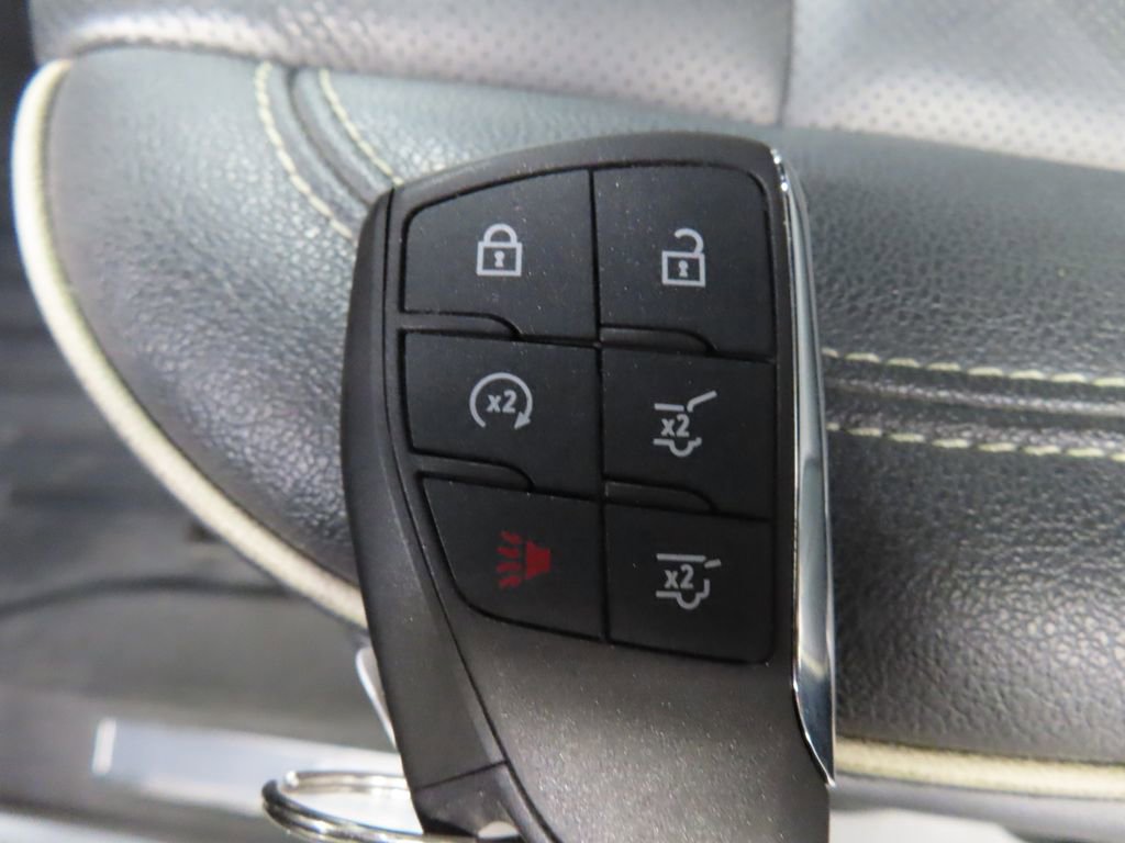 Used 2024 GMC Yukon SLT w/ SLT Luxury Package image 61